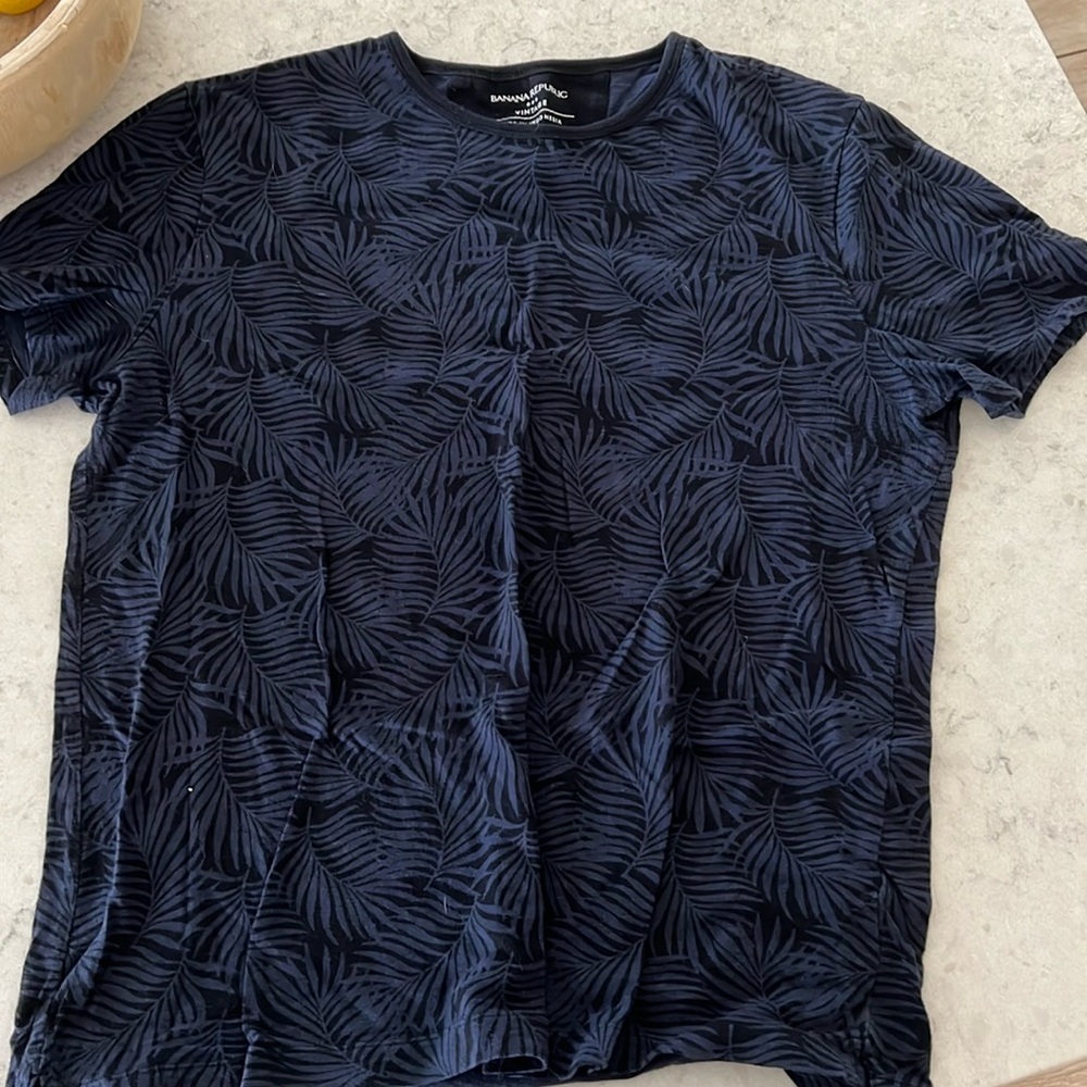 Banana Republic Tee